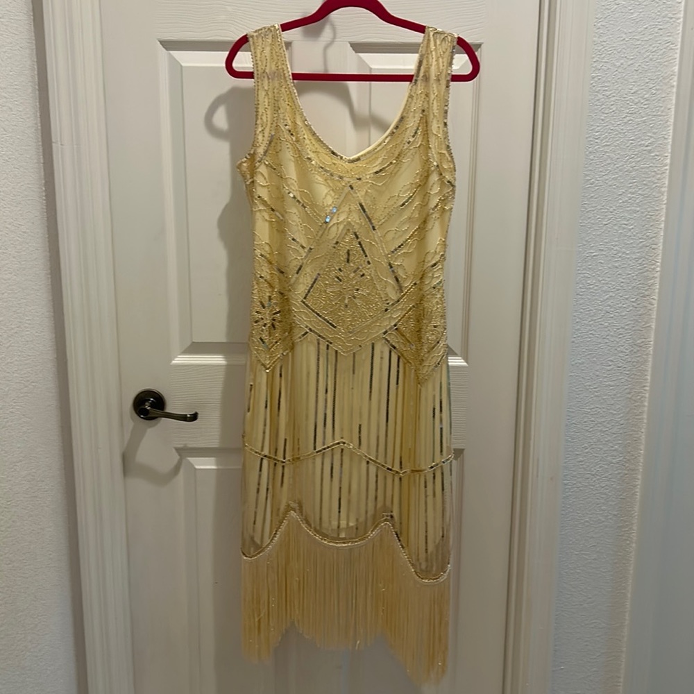 🎃🎃🎃🎃🎃1920’s Gatsby sequins 2XL beige costume🎃🎃🎃🎃🎃